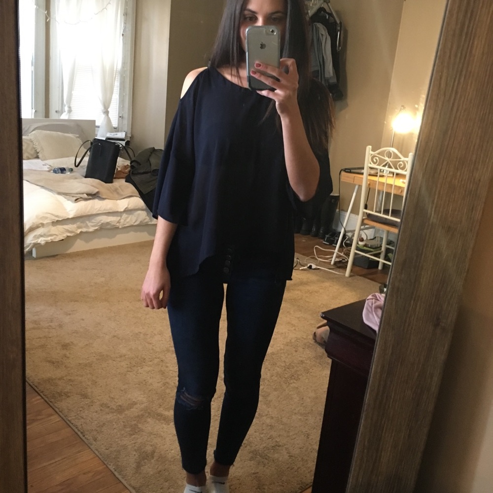 Sheer navy cold shoulder top!